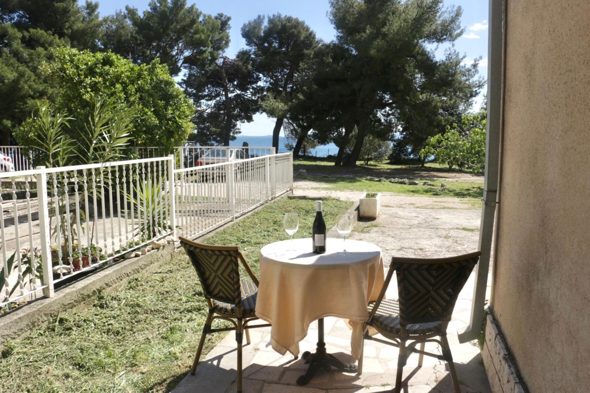 Beachfront Apartment Drazen, With Garden And Parking Split Exterior photo
