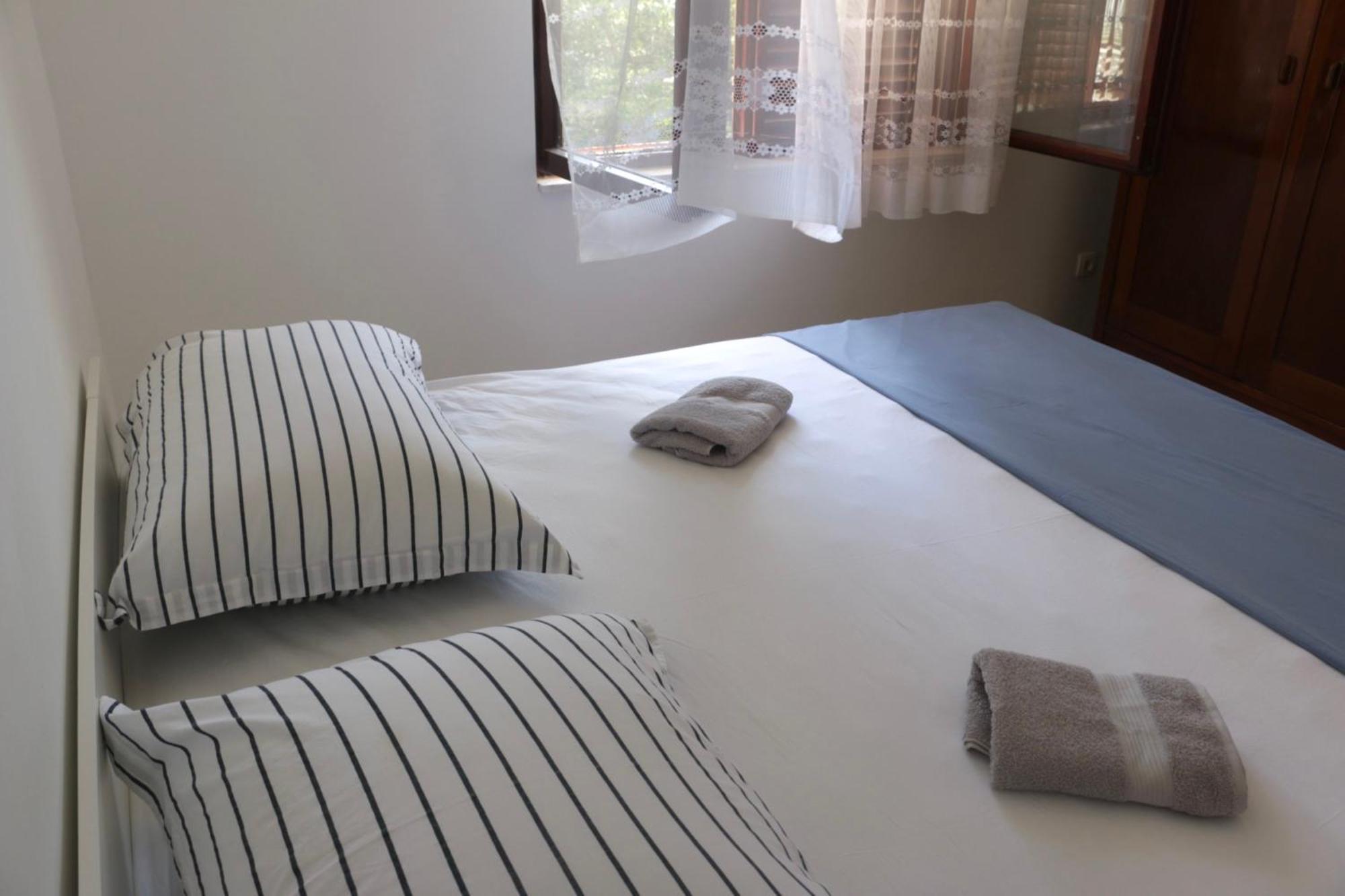 Beachfront Apartment Drazen, With Garden And Parking Split Exterior photo
