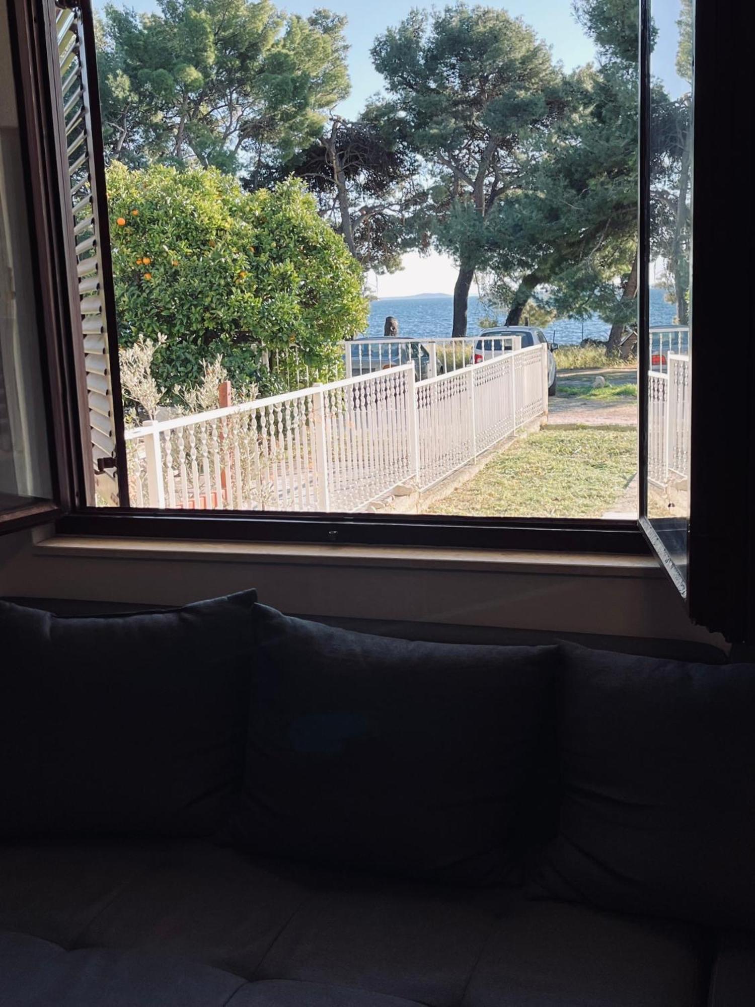 Beachfront Apartment Drazen, With Garden And Parking Split Exterior photo