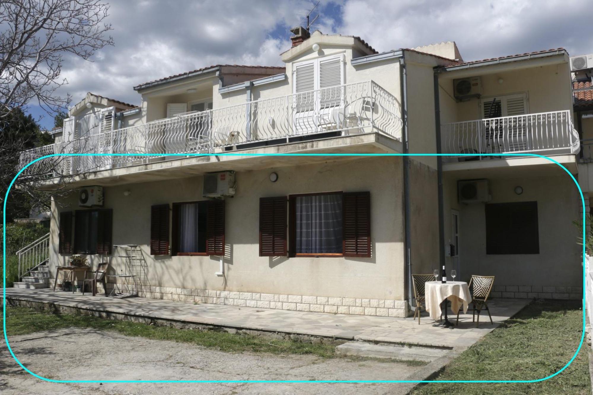 Beachfront Apartment Drazen, With Garden And Parking Split Exterior photo